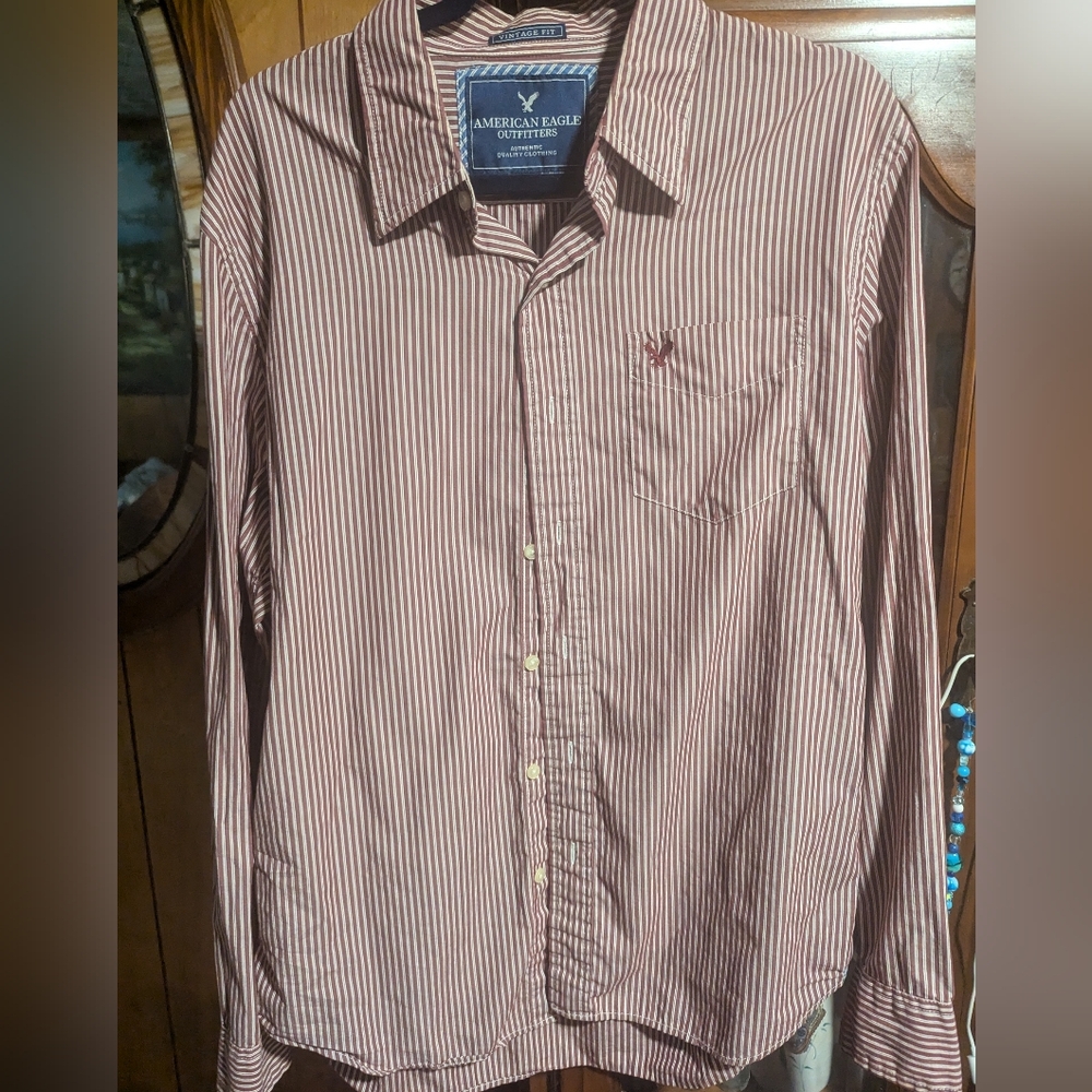 American Eagle Button Up Collared Shirt Large Maroon and White Stripe Pre-Loved